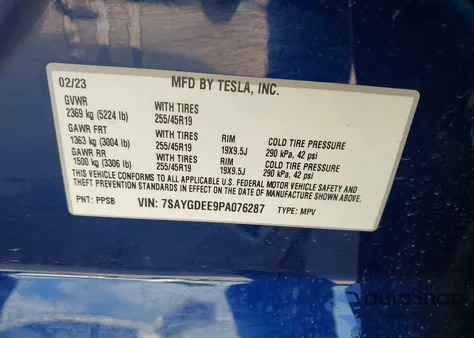 2023 Tesla Model Y Awd/Long Range Dual Motor All-Wheel Drive z USA, uszkodzony, nr VIN 7SAYGDEE9PA076287